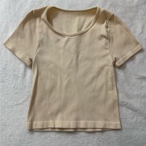 Amazon Women's Beige Ribbed Short Sleeve Top